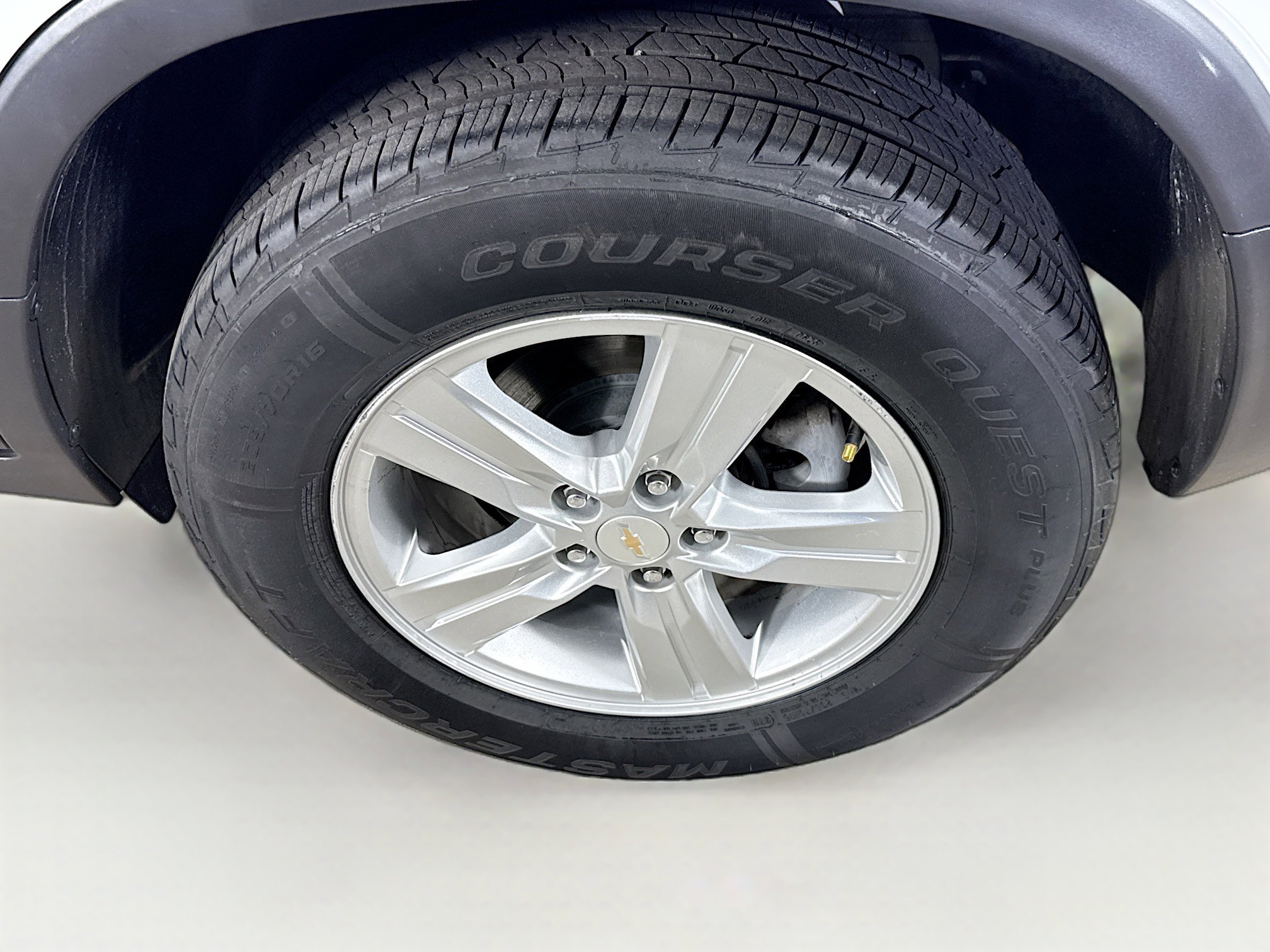 Used 2022 Chevrolet Trax LS w/ Tint and Cruise Package image 35