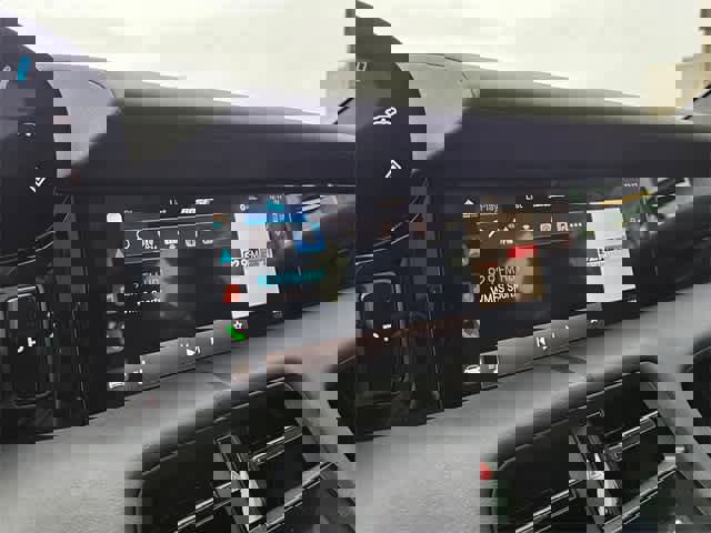 Used 2023 Porsche Taycan w/ Premium Package image 32