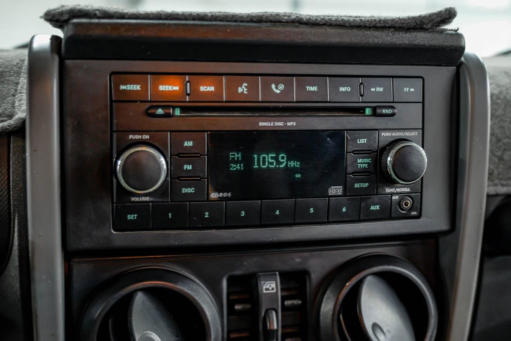 Used 2007 Jeep Wrangler X image 30