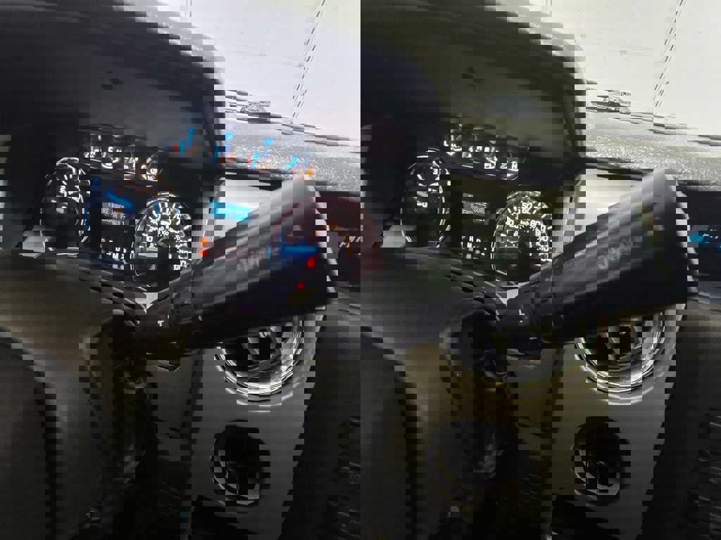 Used 2011 Ford F150 XLT w/ Trailer Tow Pkg RWD image 18