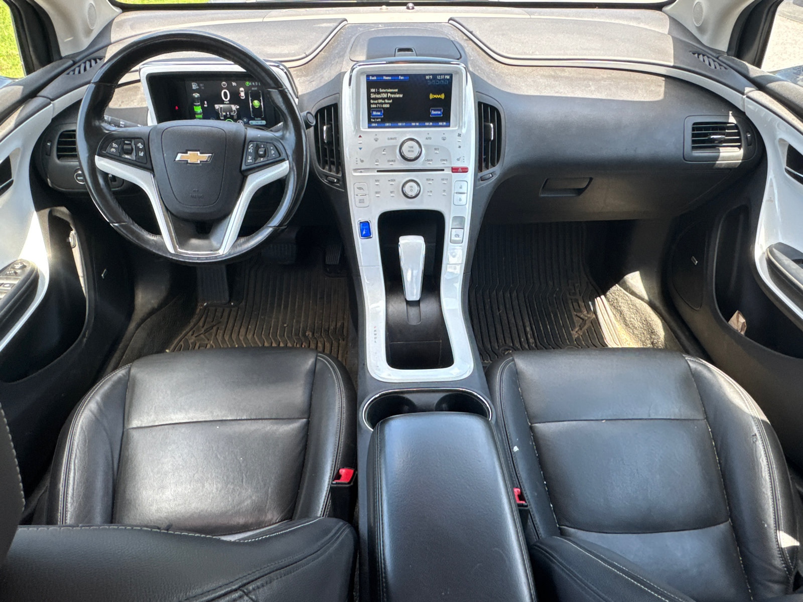 Used 2015 Chevrolet Volt Premium w/ Premium Trim Package FWD image 22