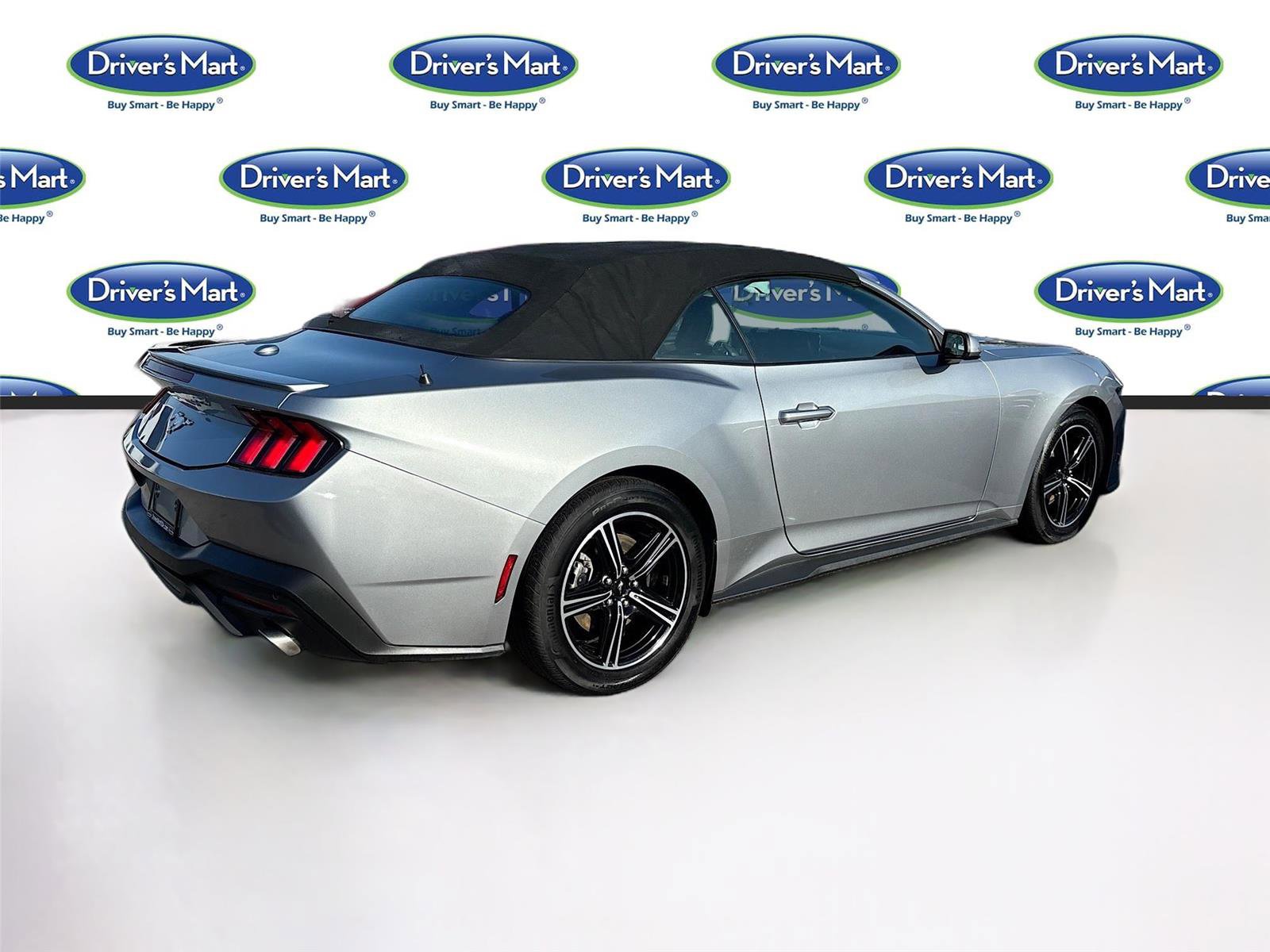 Used 2025 Ford Mustang Premium image 7