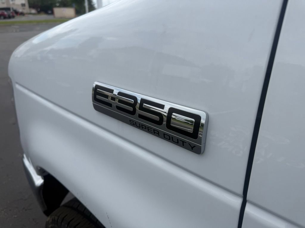New 2026 Ford E-350 and Econoline 350 Super Duty w/ Power Equipment Group RWD image 10
