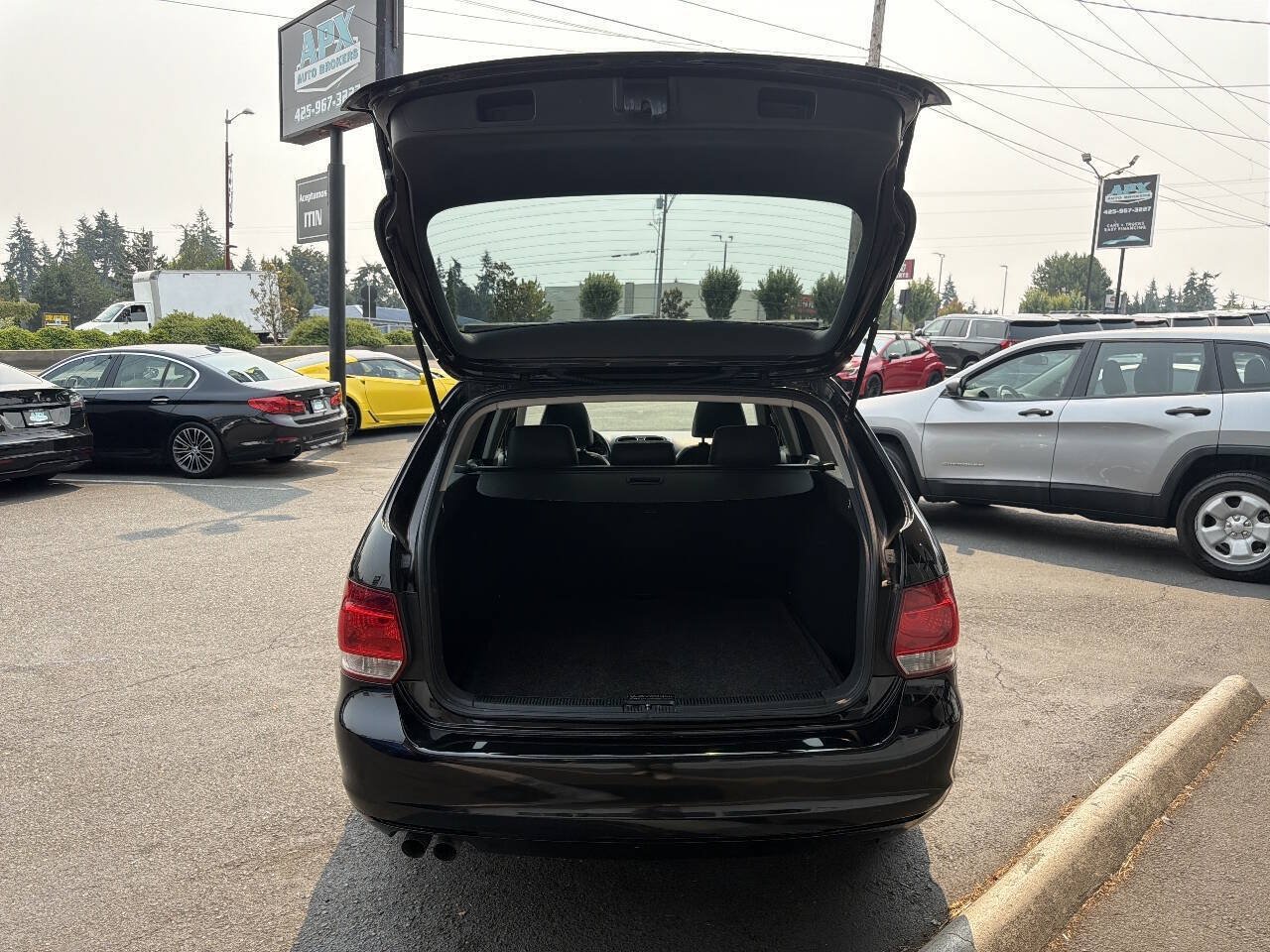 Used 2014 Volkswagen Jetta TDI FWD image 6
