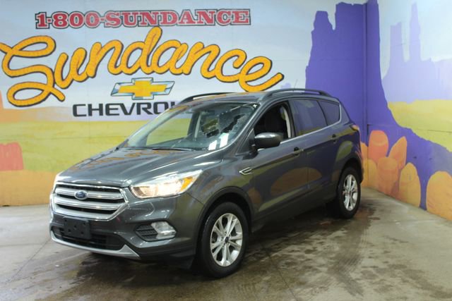 Used 2018 Ford Escape SE image 2