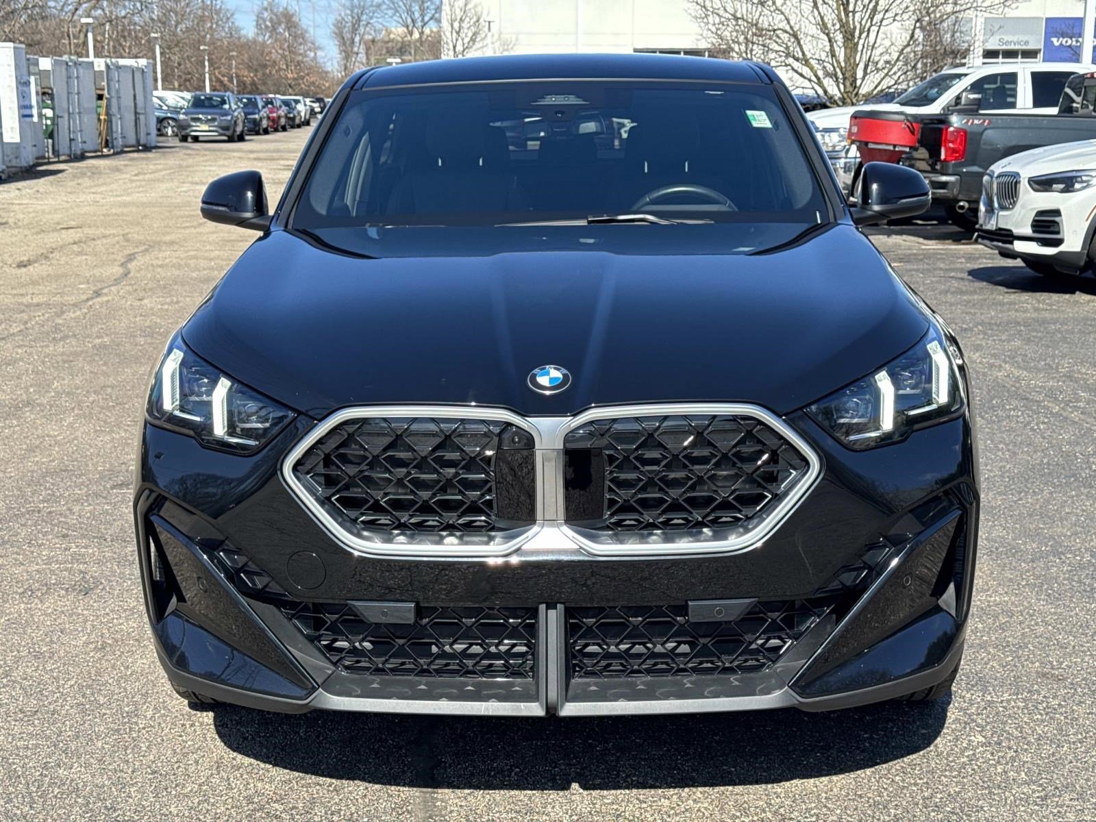 Certified 2025 BMW X2 xDrive28i image 2