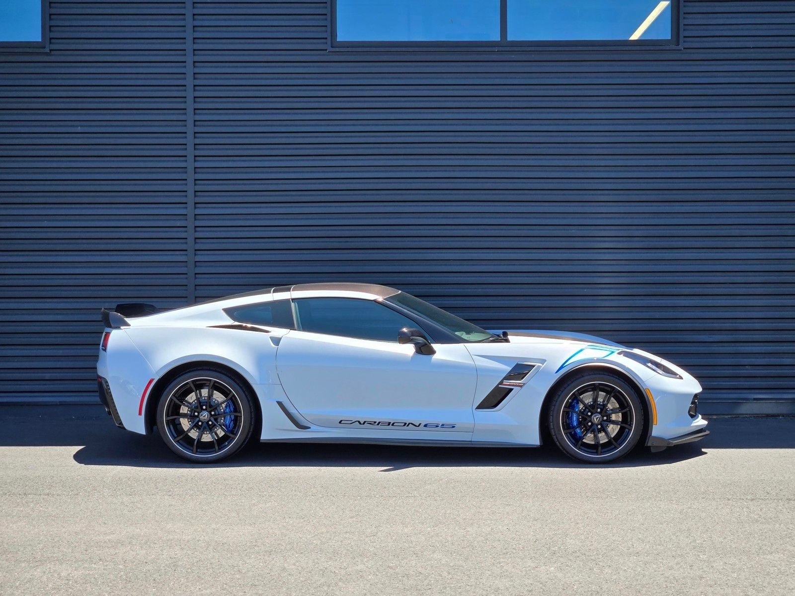 Used 2018 Chevrolet Corvette Grand Sport w/ Carbon 65 Edition RWD image 9