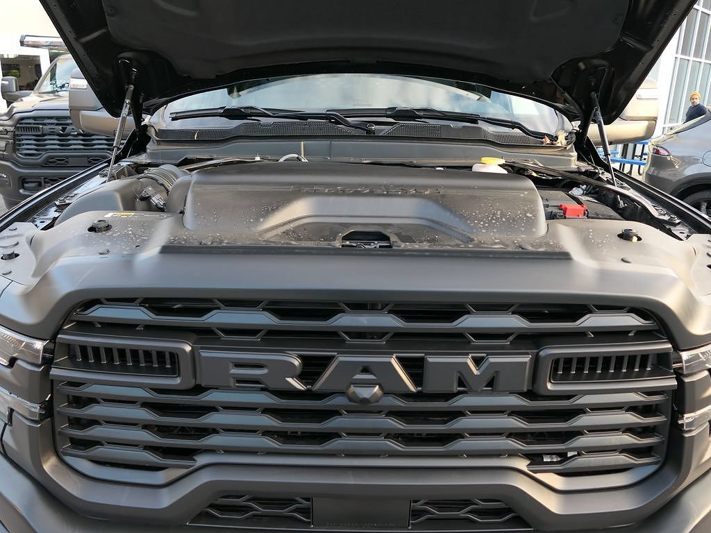 New 2026 RAM 5500 Tradesman AWD/4WD image 32
