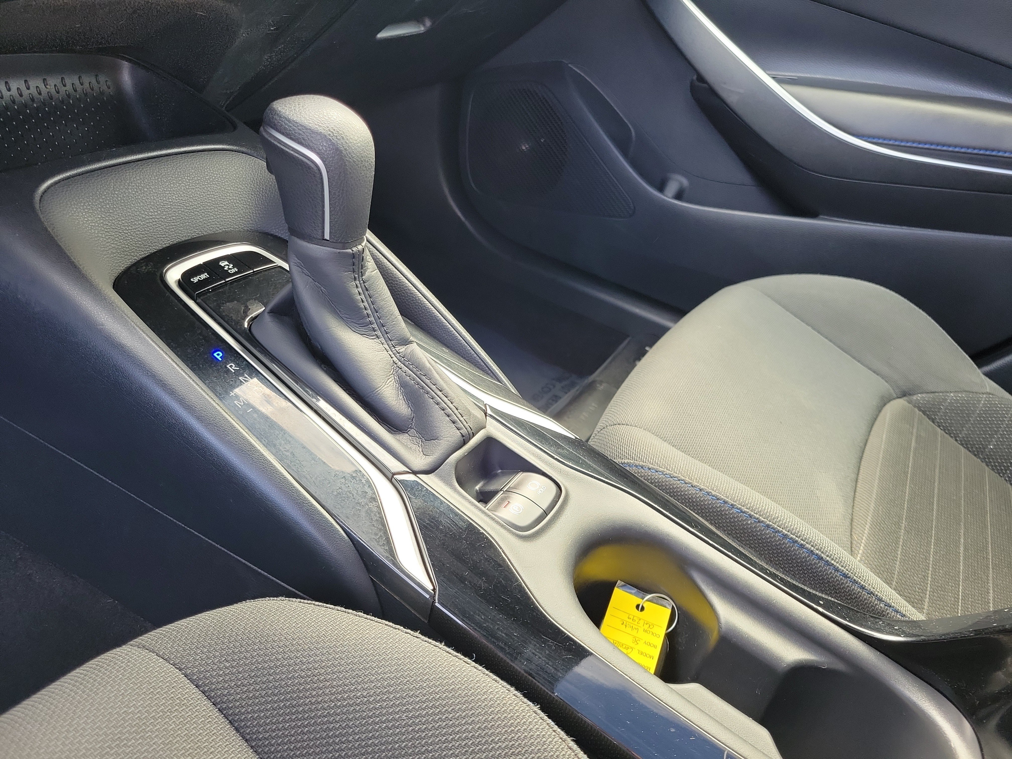 Used 2021 Toyota Corolla SE w/ SE Premium Package FWD image 29