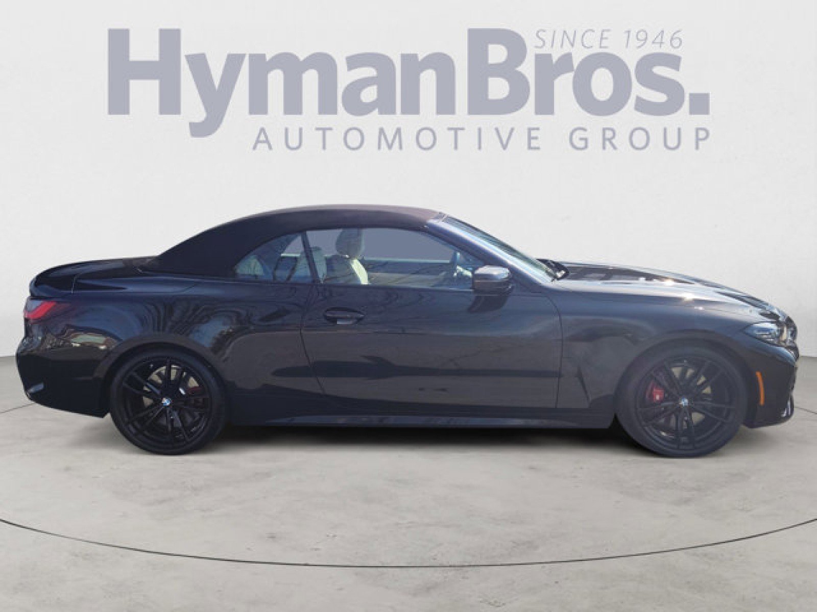 Used 2024 BMW M440i Convertible w/ Premium Package image 2