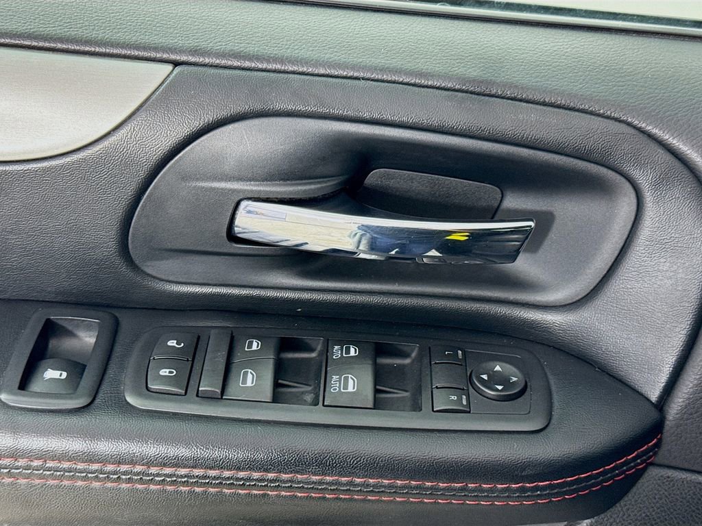 Used 2017 Dodge Grand Caravan GT FWD image 21