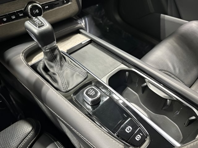 Used 2022 Volvo XC90 T6 Inscription w/ Advanced Package AWD/4WD image 25
