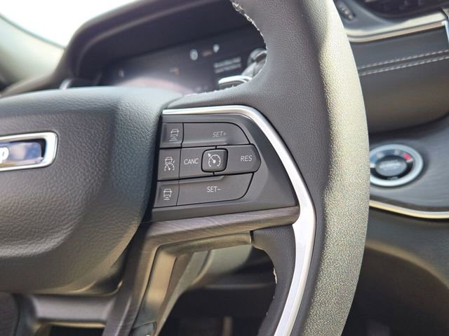 New 2025 Jeep Grand Cherokee Limited w/ Luxury Tech Group II image 34