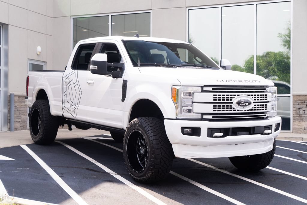 Used 2019 Ford F250 Platinum w/ Platinum Ultimate Package AWD/4WD image 7