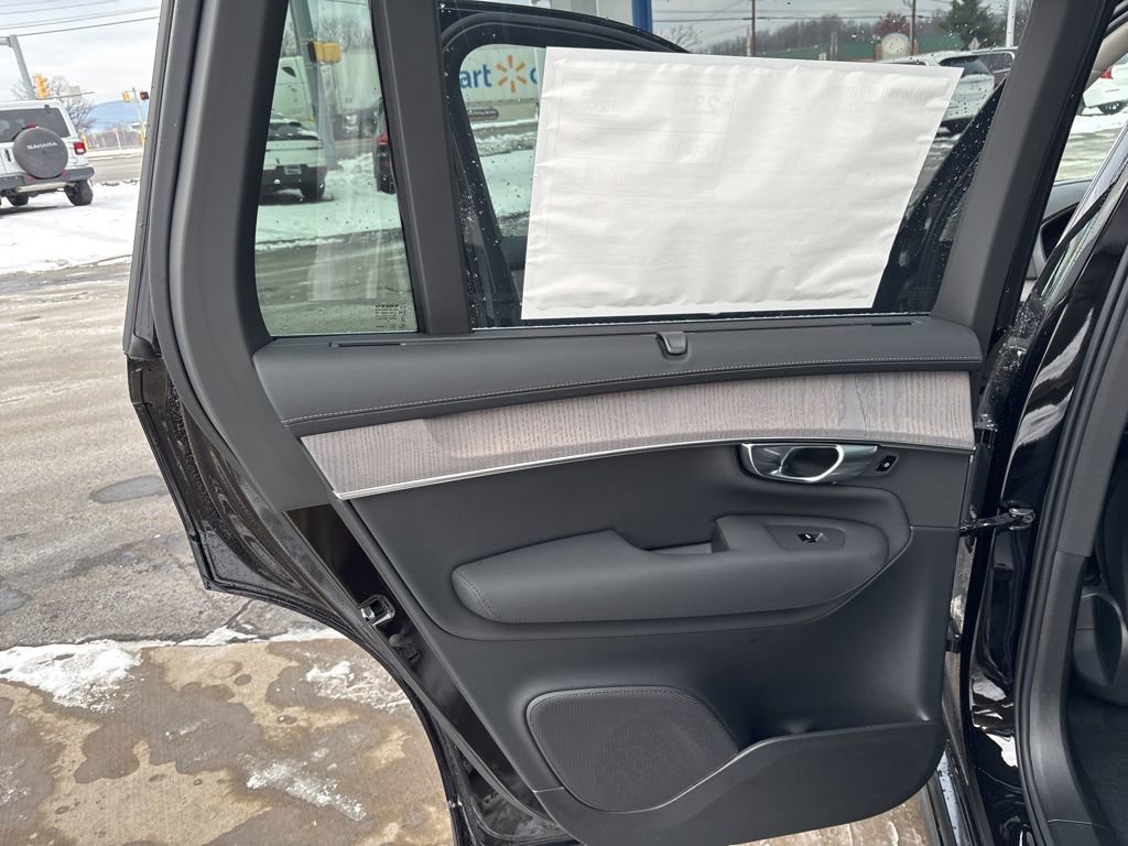 New 2026 Volvo XC90 B6 Ultra w/ Protection Package image 37