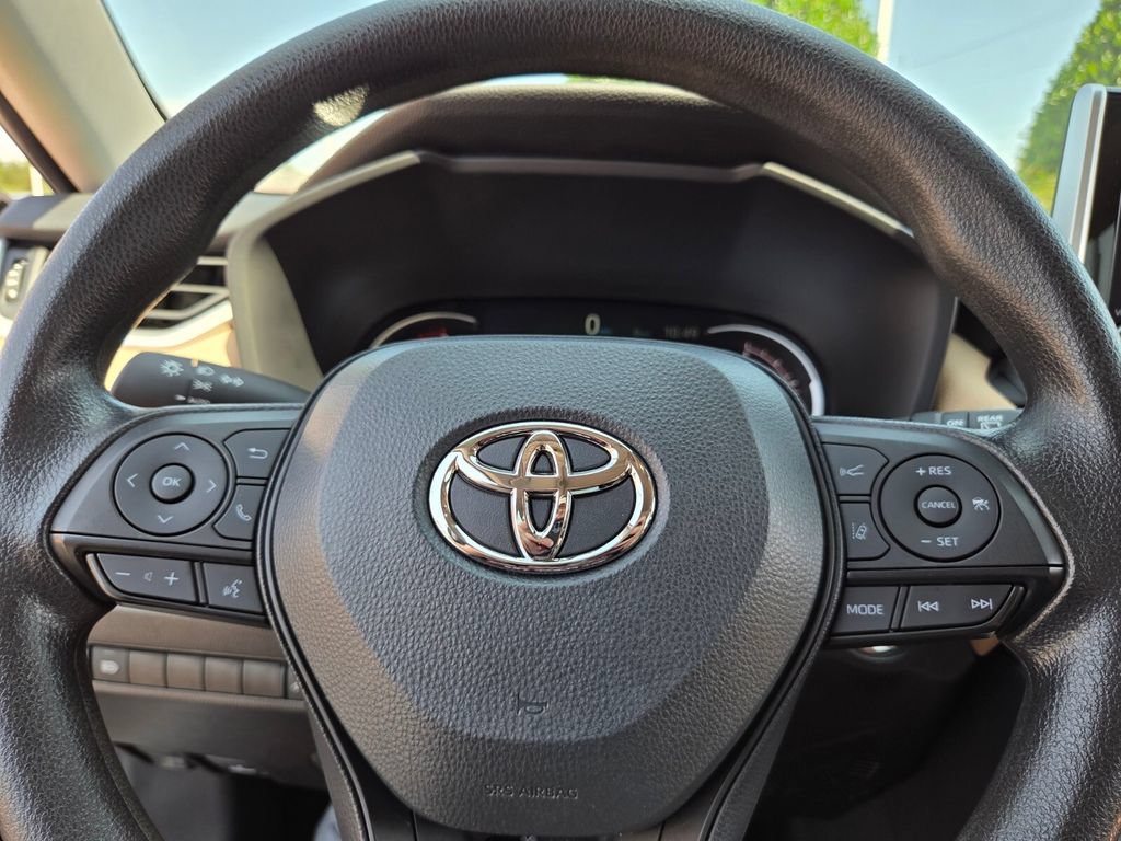 Certified 2024 Toyota RAV4 XLE w/ Convenience Package FWD image 23
