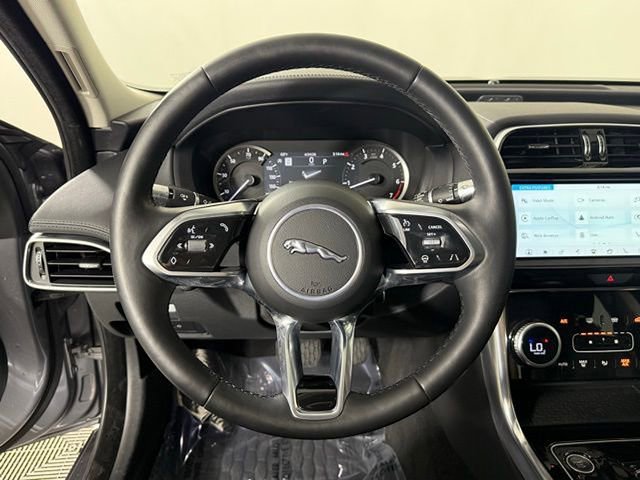 Used 2020 Jaguar XE S RWD image 38