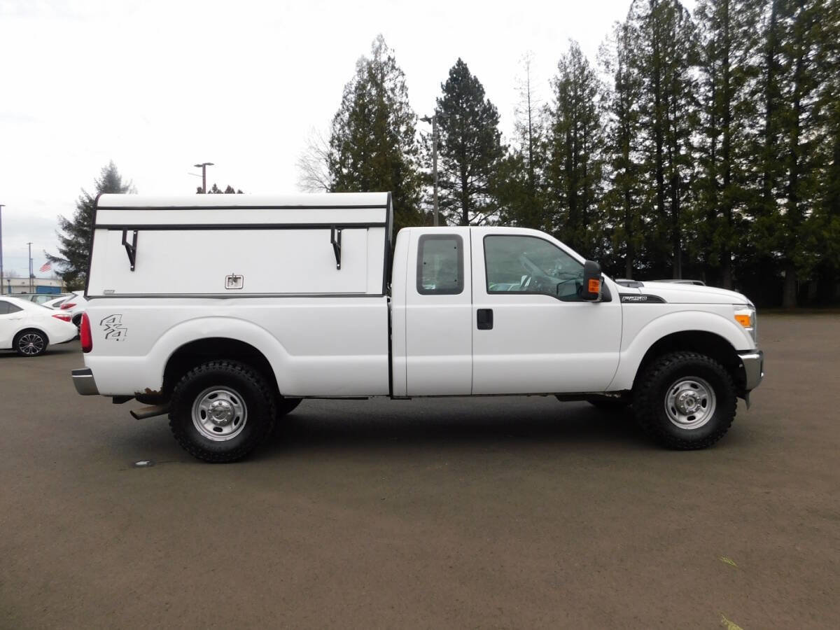 Used 2016 Ford F250 XL w/ XL Appearance Package AWD/4WD image 19