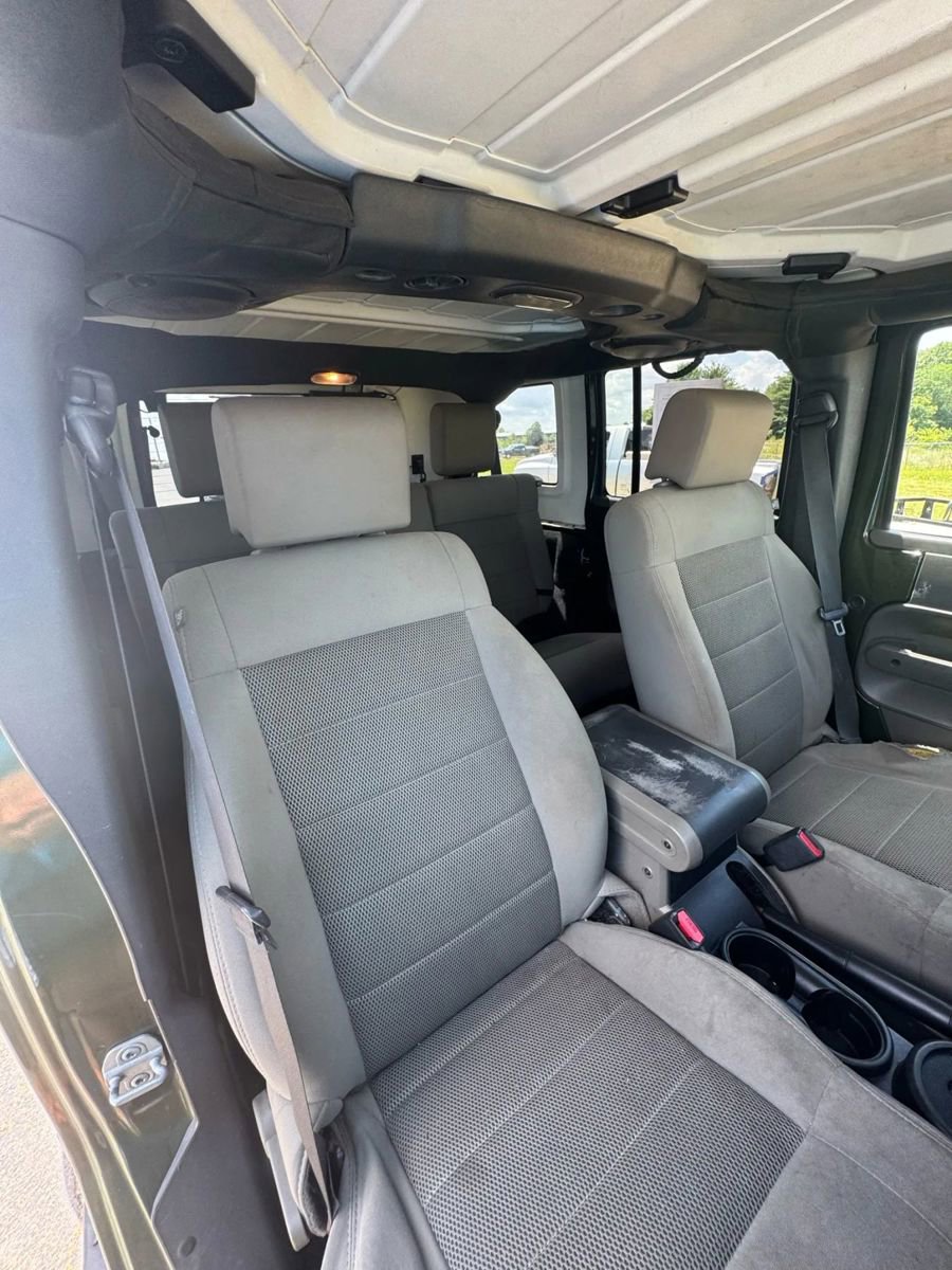 Used 2008 Jeep Wrangler Unlimited Sahara image 12