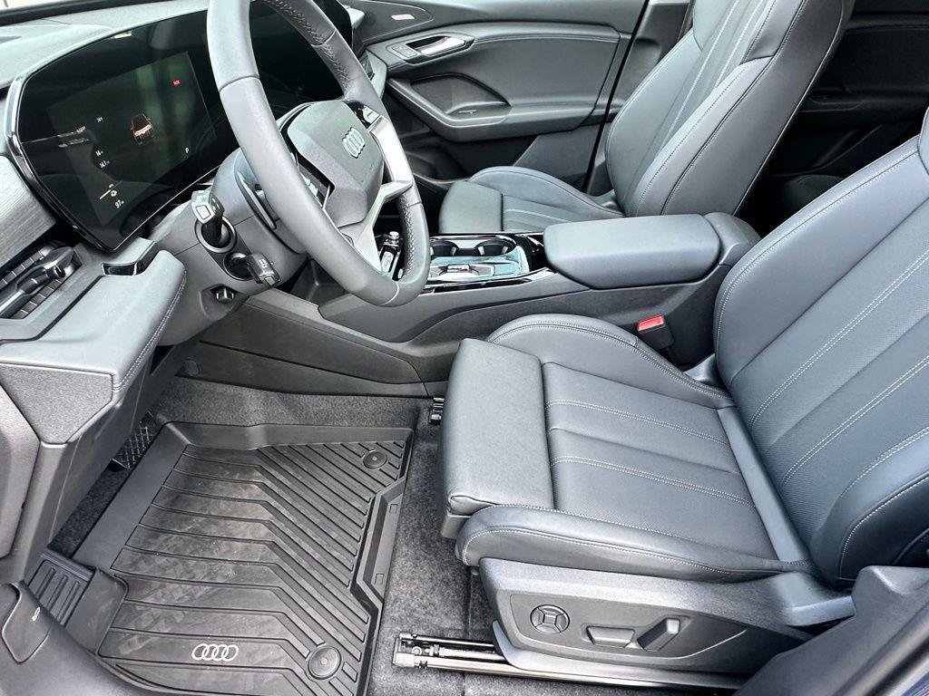 New 2025 Audi Q6 e-tron Premium Plus AWD/4WD image 7