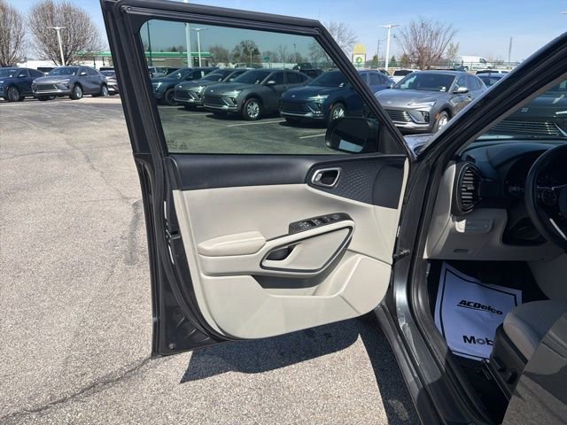 Used 2021 Kia Soul EX image 28