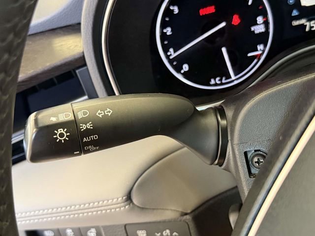 Used 2020 Toyota Avalon Limited w/ Advanced Safety Package image 29