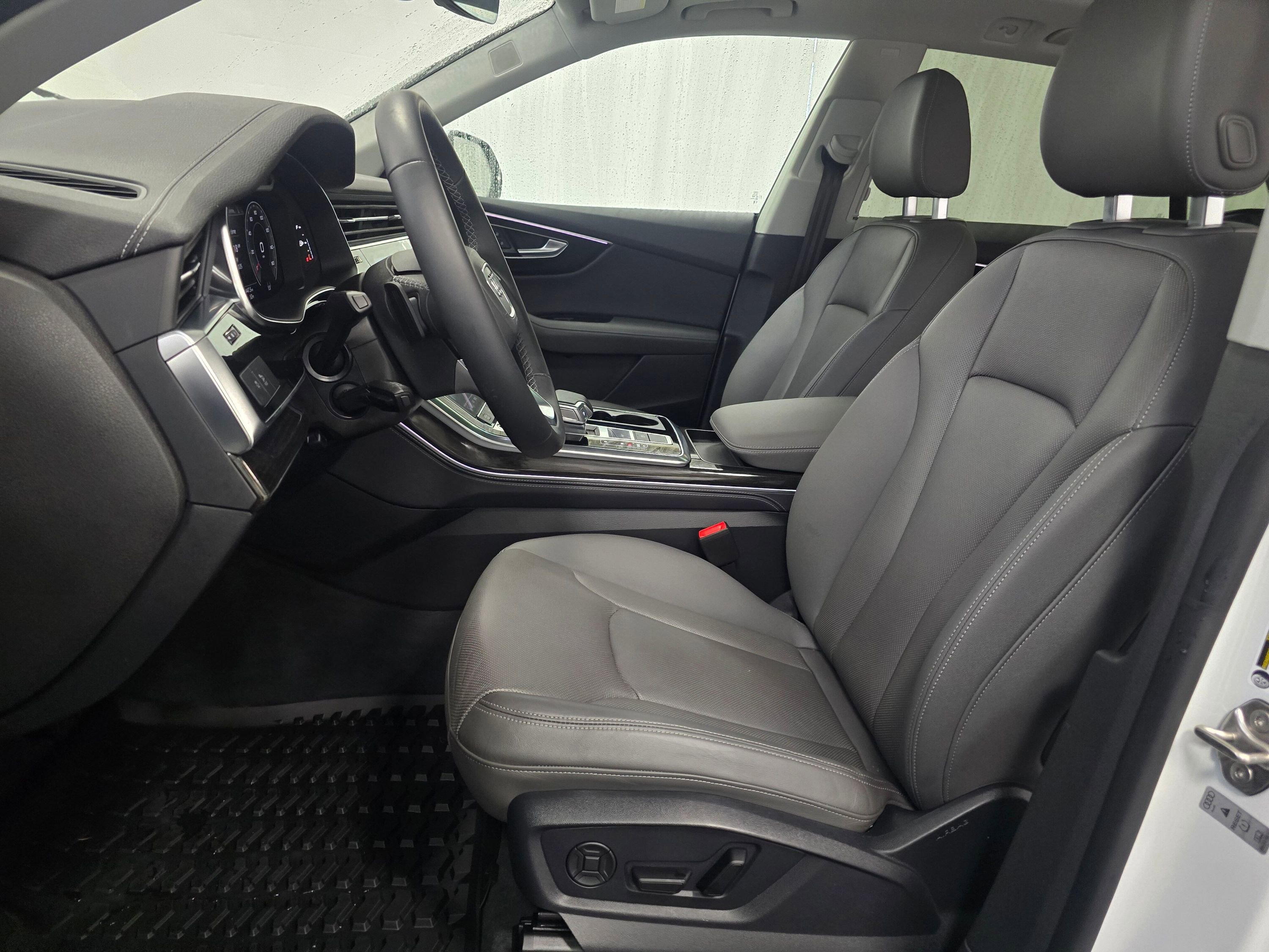 Certified 2025 Audi Q8 Premium Plus w/ Premium Plus Package image 13