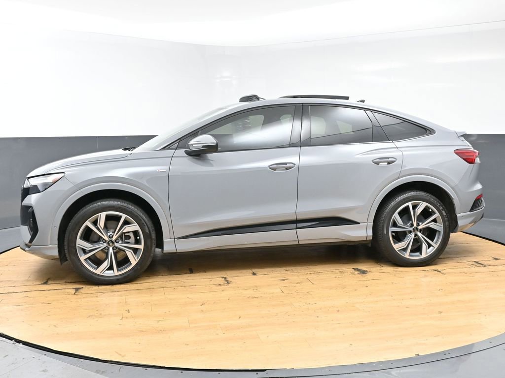 Used 2024 Audi Q4 e-tron Premium Plus w/ Premium Plus AWD/4WD image 6