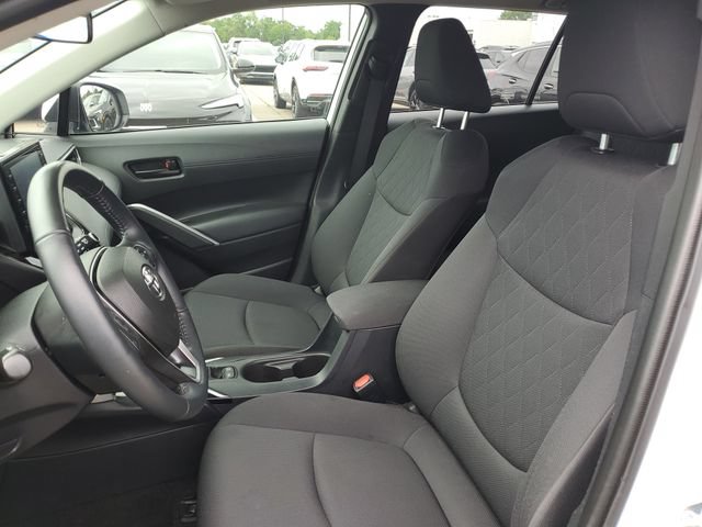 Used 2022 Toyota Corolla Cross LE AWD/4WD image 5