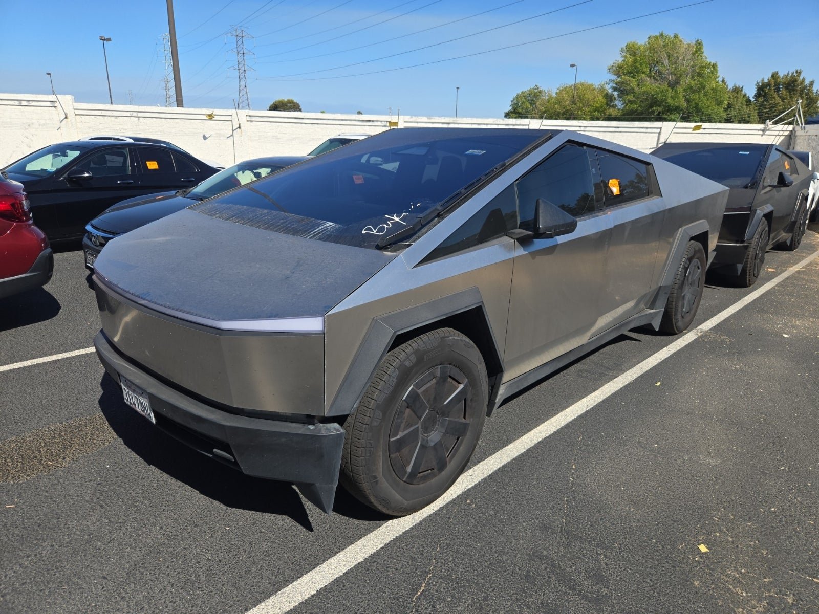 Used 2025 Tesla Cybertruck AWD Crew Cab image 8