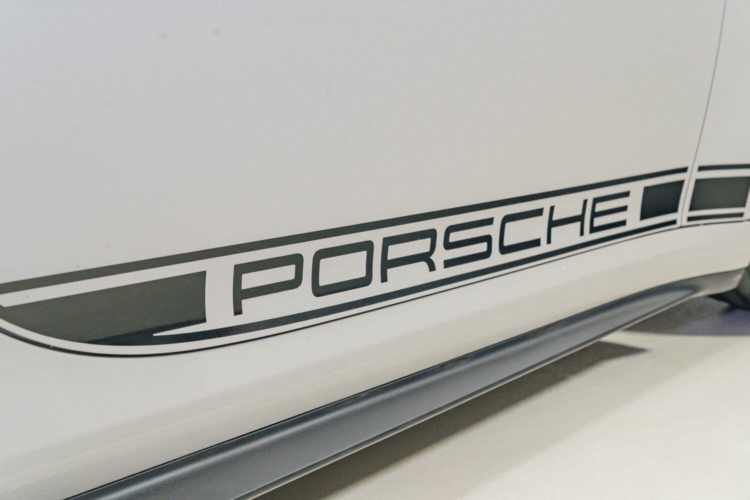 Used 2023 Porsche 911 GT3 RWD image 32