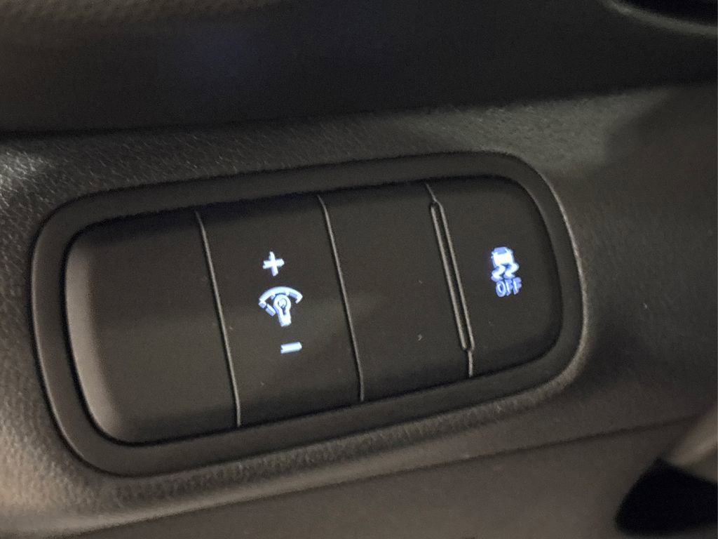 Used 2023 Hyundai Venue SEL w/ Cargo Package image 34