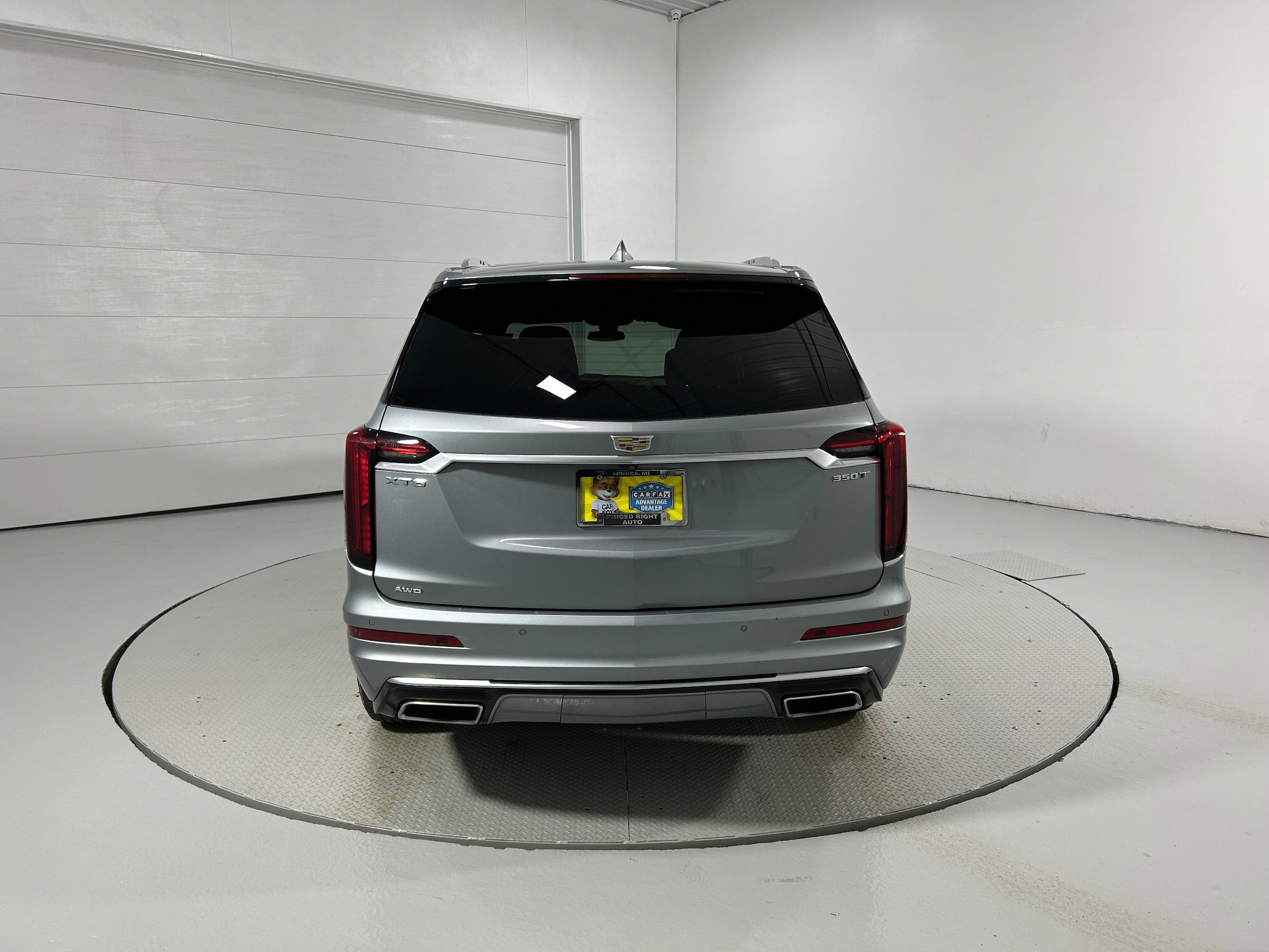 Used 2023 Cadillac XT6 Luxury image 35