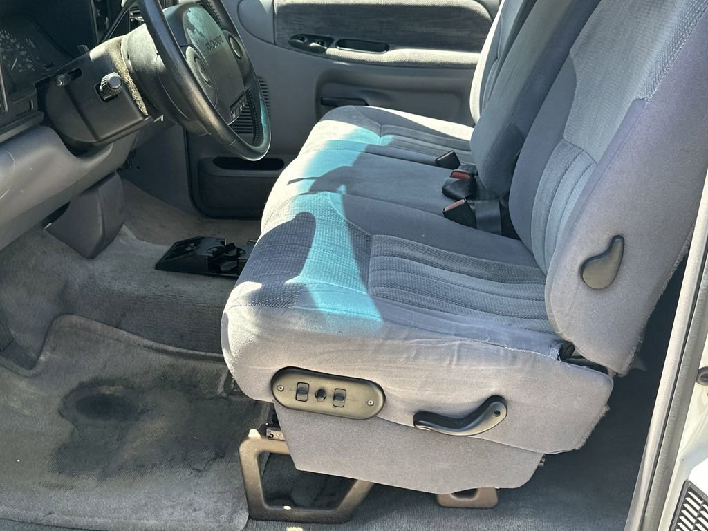 Used 1997 Dodge Ram 1500 Truck 2WD Club Cab image 9