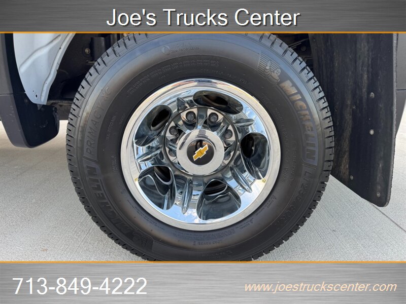 Used 2021 Chevrolet Silverado 3500 LTZ w/ LTZ Convenience Package AWD/4WD image 57