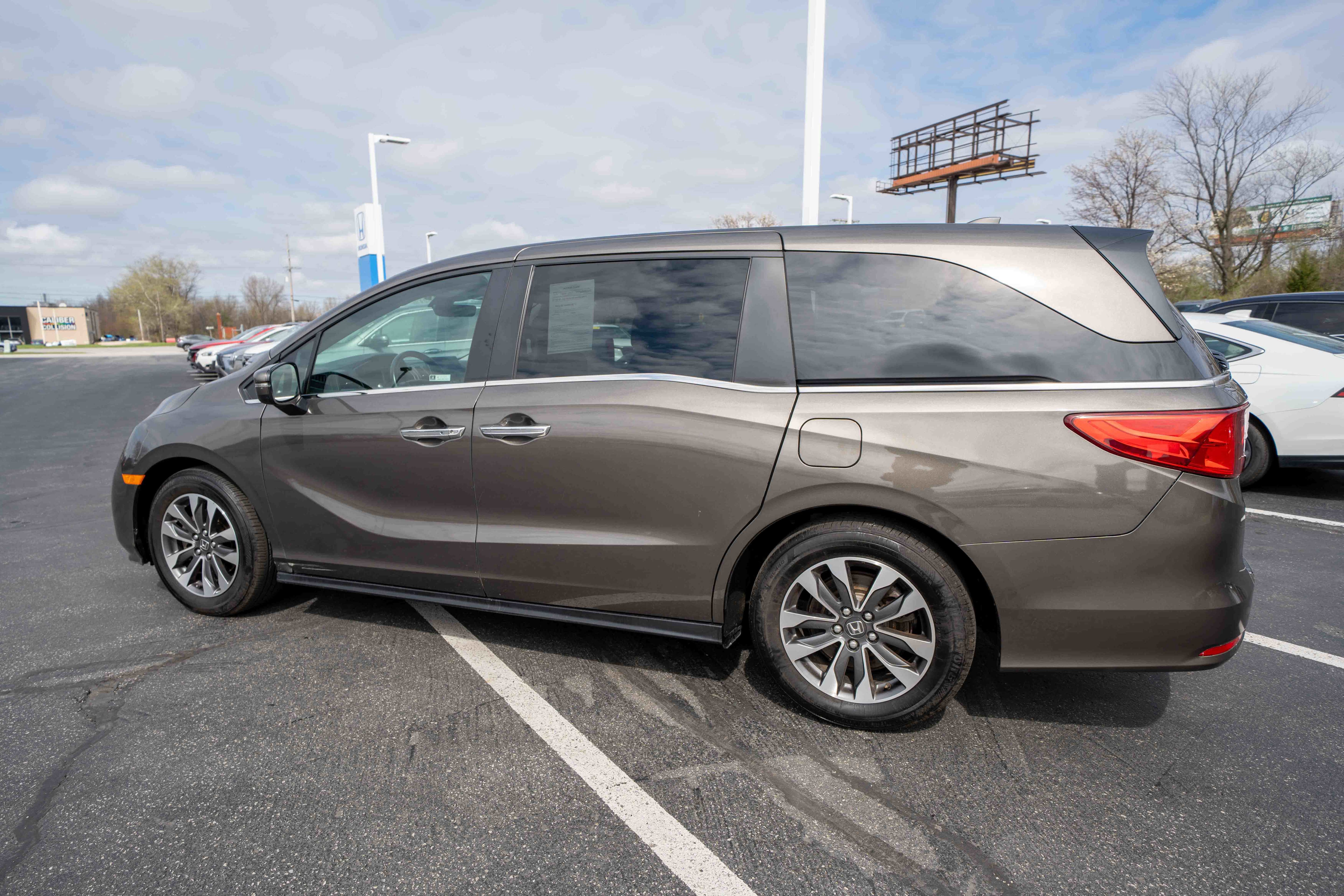 Certified 2023 Honda Odyssey EX-L image 4