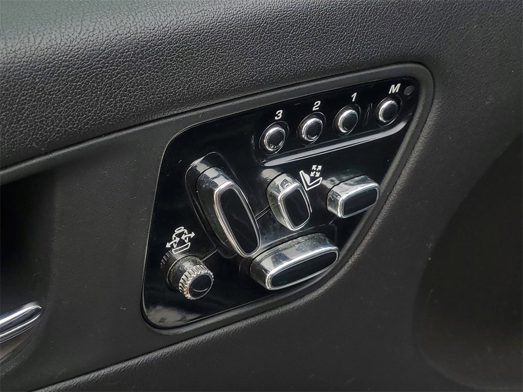 Used 2015 Jaguar XKR R image 12