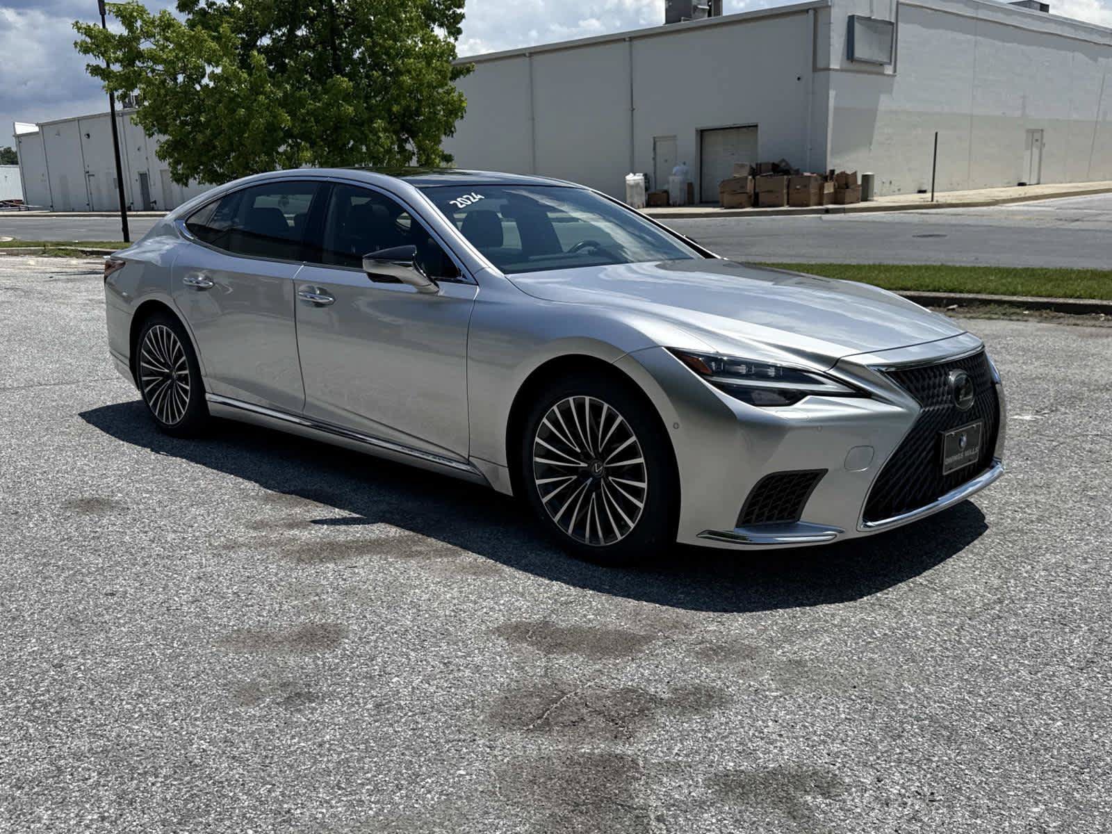 Used 2024 Lexus LS 500 AWD w/ Luxury Package image 10