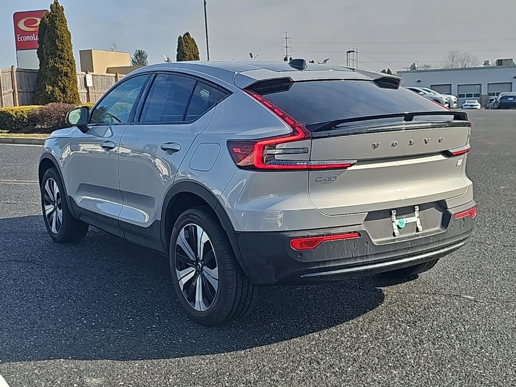 Used 2023 Volvo C40 Recharge Core image 14