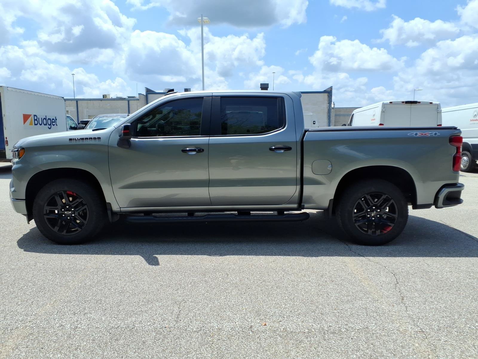 Used 2023 Chevrolet Silverado 1500 RST w/ Redline Edition AWD/4WD image 4
