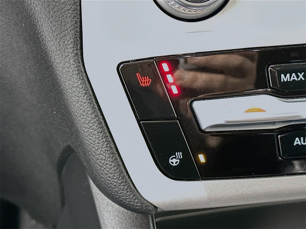 Used 2024 Ford Explorer XLT w/ Equipment Group 202A image 20