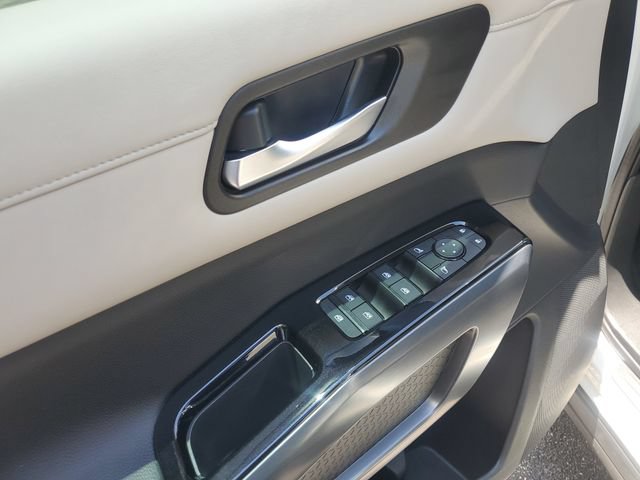 Certified 2023 Nissan Pathfinder SL FWD image 13