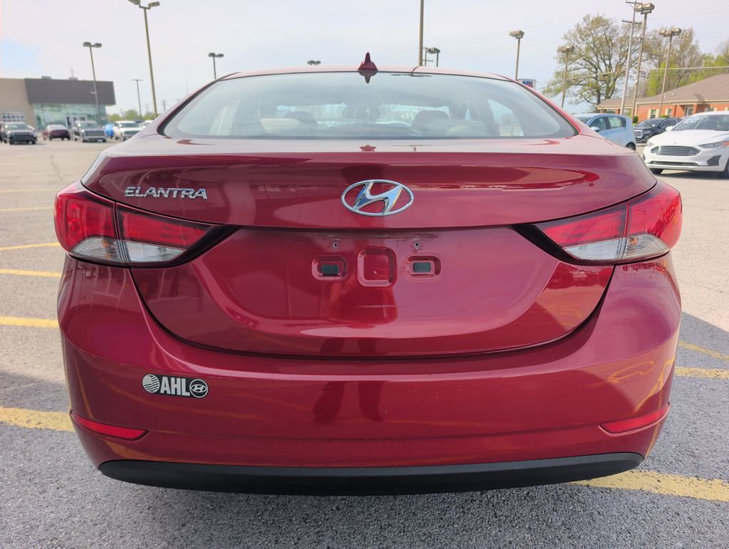 Used 2016 Hyundai Elantra SE FWD image 6