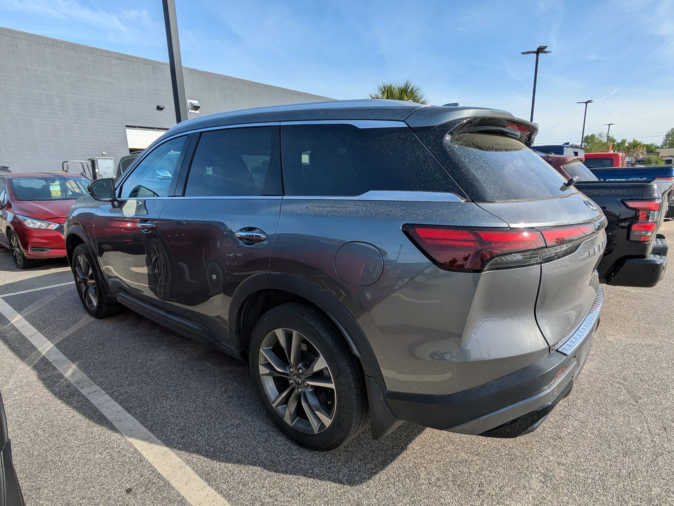 Used 2023 INFINITI QX60 Luxe w/ Cargo Package image 5