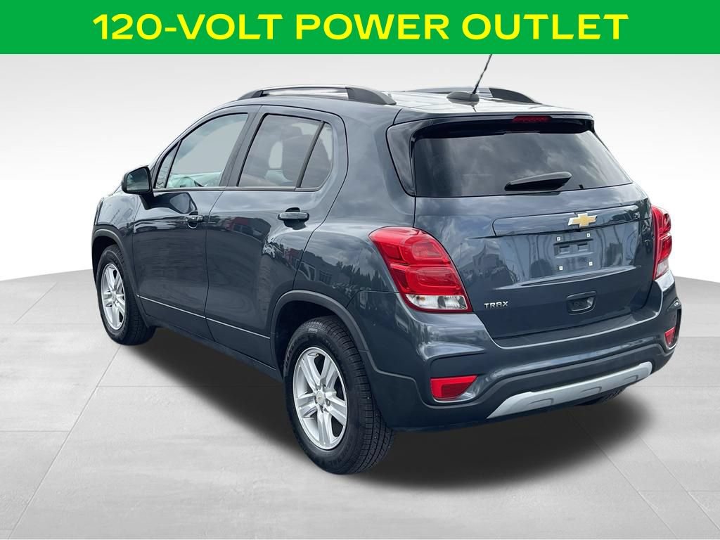 Used 2021 Chevrolet Trax LT w/ LT Convenience Package FWD image 12