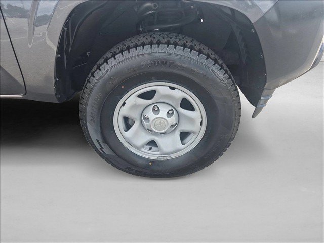 Used 2017 Toyota Tacoma SR RWD image 22