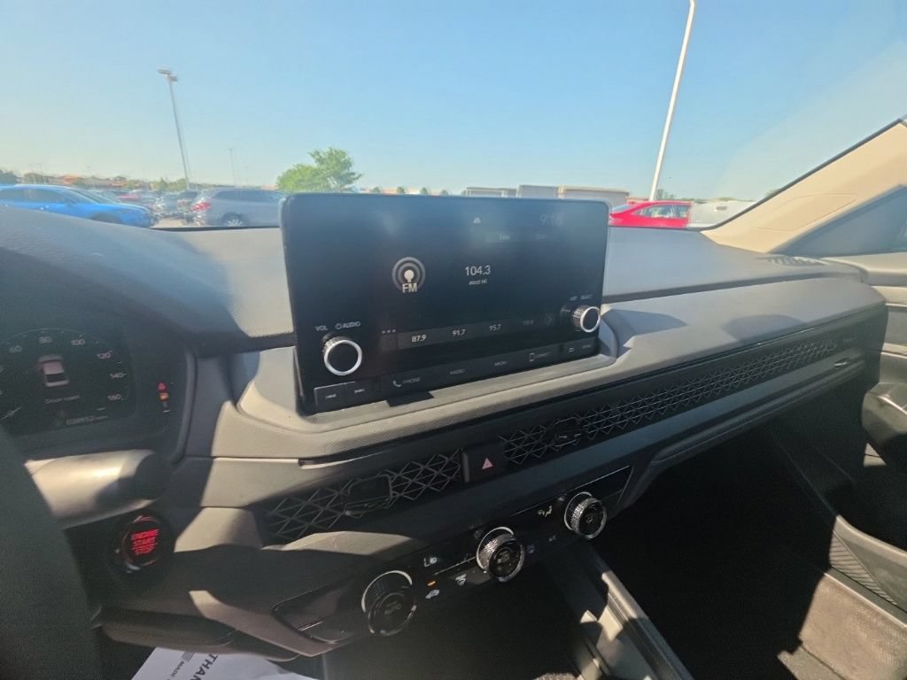 Used 2024 Honda Accord LX image 17