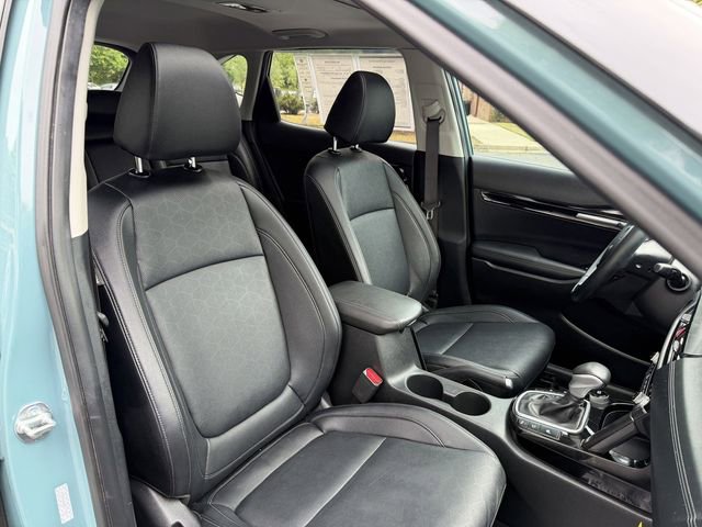Certified 2025 Kia Seltos EX w/ EX Sunroof Package FWD image 36