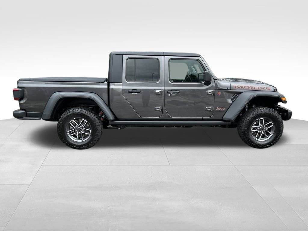 New 2025 Jeep Gladiator Mojave image 7