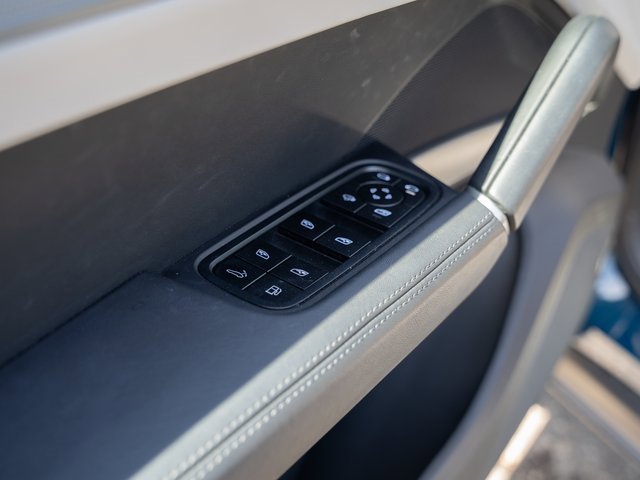Certified 2024 Porsche Cayenne image 15